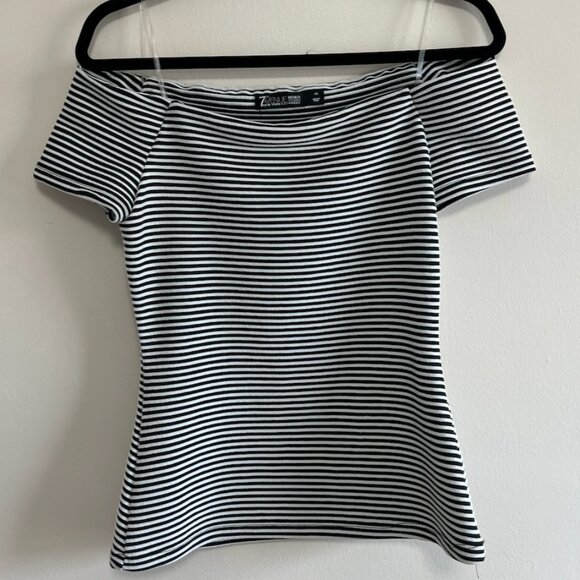 black and white striped top - Picture 1 of 4